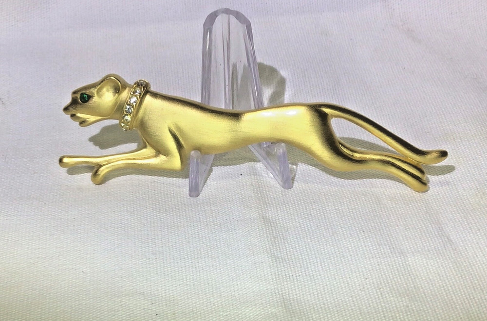 ~nice Jackie Collins Vintage Panther Pin Brooch Matte Gold w/ Green Crystal Eyes