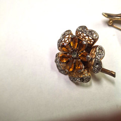 Antique gold tone flower Brooch Art Deco 1920 – 30’s citrine color stone broken