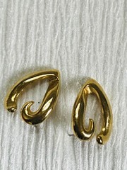 Estate Goldtone Open Swoosh Hearts Post Earrings for Pierced Ears – 0.75 x 1 and