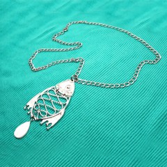 Vintage 1990s Silver Tone Wiggle Fish Pendant 24″ Nickel-Free Chain Necklace