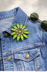 Sarah Coventry Fashion Petals Flower Power Neon Green Enamel Brooch 1968 Mod