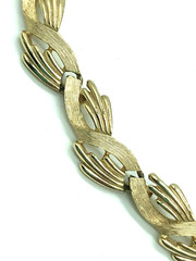 Crown Trifari Necklace Woven Ribbon Spray Textured Gold Tone 16″ Vintage 1960s