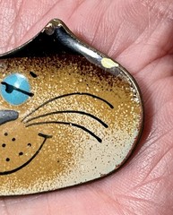 Vintage Nanci Copper Enameled Cat Face Brooch Pin Blue Eyes Artisan Made Signed