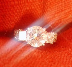 Vintage Lady’s 2.85ct Natural Diamond 5.35 TCW Platinum 900 Engagement Ring