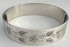 Vintage H.G.&S. English Sterling Silver Art Deco Hinged Bangle Bracelet 7″