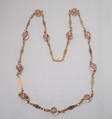 Vtg Pink/Gold Encased Lampwork Bead Necklace Gold Tone Links 33″