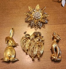Vintage Jewelry Lot – Gold Tone And White – Brooches – Owl Necklace – Marked