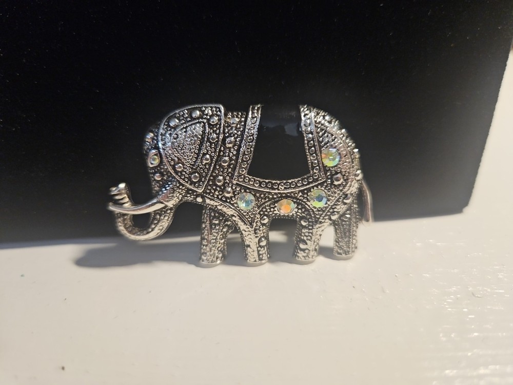 Elephant Marcasite and Rhinestone Brooch Silver Tone Shine Bling