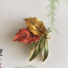 Signed Tona Brooch Pin Yellow Red And Green Leaf Design