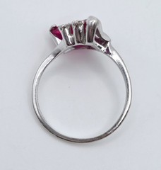 Vintage Kimberly 10K White Gold Ring Triangle Pink Ruby Diamond Modernist Size 8