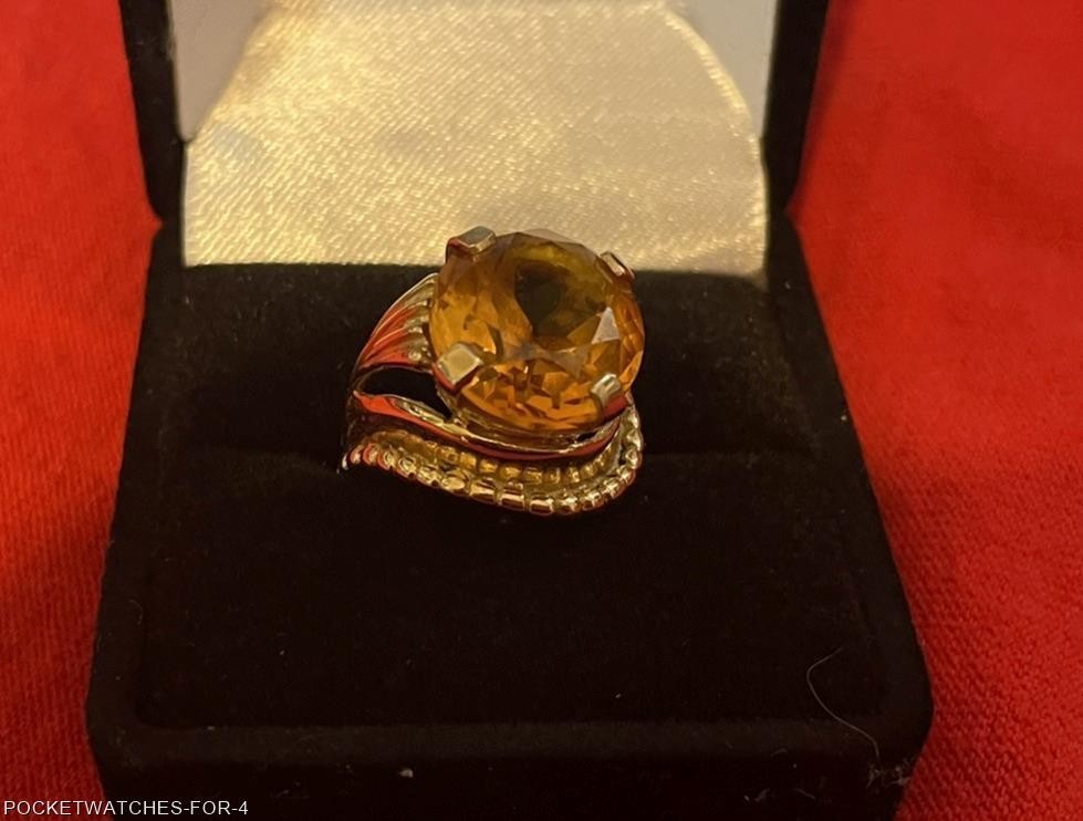 VINTAGE 18kt GOLD RING 8.5 CWT. YELLOW TOPAZ OVAL CUT RING SIZE 5.25 TO 5.50
