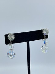Vintage Aurora Borealis dangle lever back Earrings graduated silver tone 1″