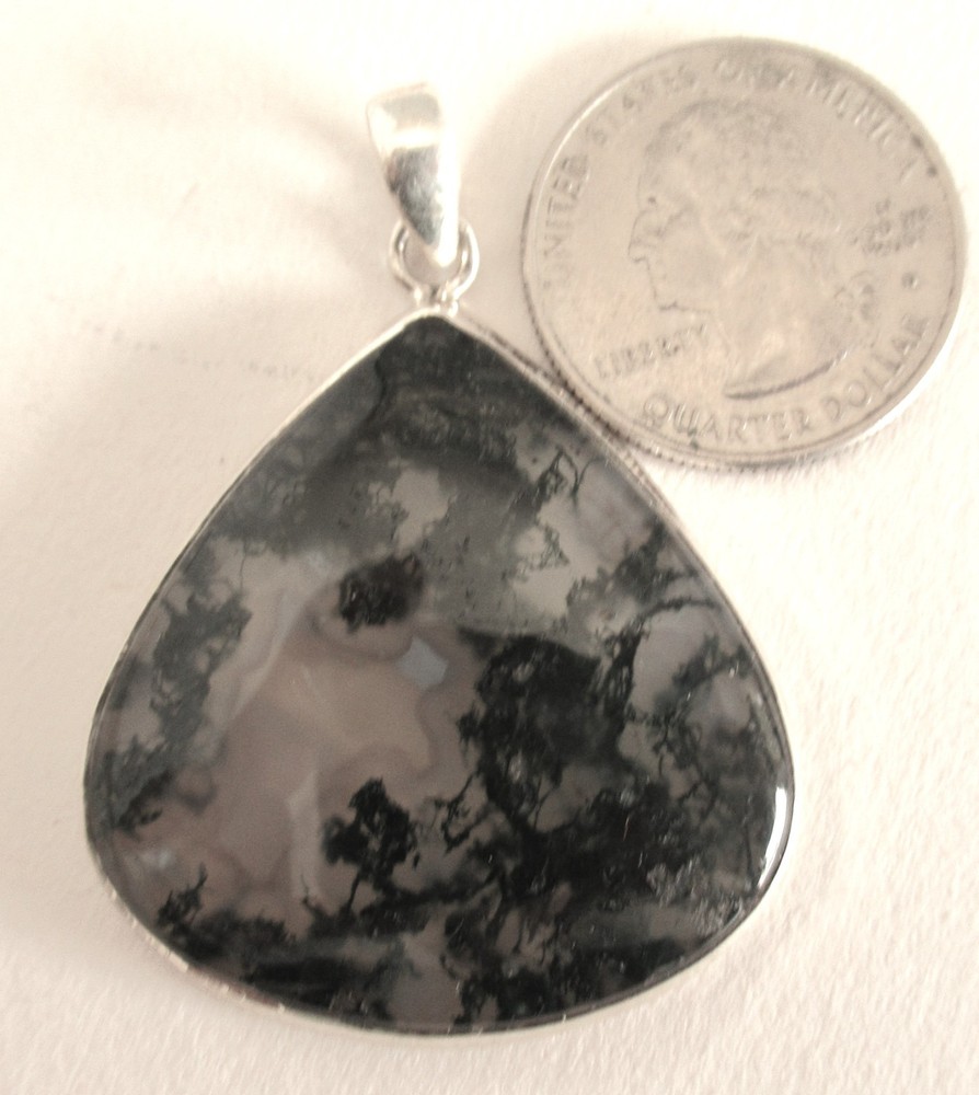 2 INCHES STERLING PENDANT w MOSS AGATE, 14 GRAMS