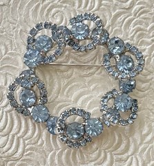 Vintage Rhinestone circle Silver tone metal brooch pin