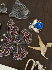 Large Mostly Vintage Brooch Lot Animals Cat Butterfly Pin Poodle Birds Jewelry