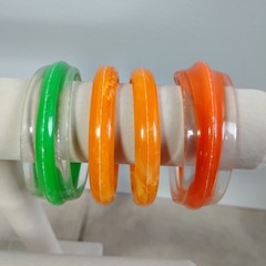 Very Vintage Orange Green Bangle Bracelet Lot Of 4 Plastic Acrylic 7.25-8 Clear