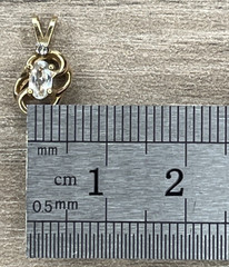 Vintage 14K Solid Yellow Gold White Sapphire & Tiny Diamond Pendant .88g Signed