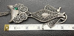 Vintage Silver Tone Filigree Cat Pendant Necklace Green Glass Eye Articulated