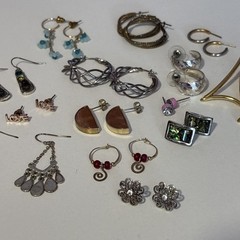 Lot of 14 pairs Pierced Earrings Silver & Gold Tone Hoops Stone Dangles Variety