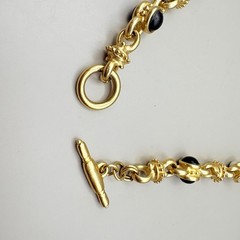 Opulent Vintage 24” Gold-Tone Link Necklace with Faux Pearl & Onyx Cabochons
