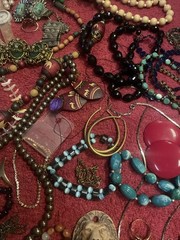 Lot Vintage Costume Jewelry Modern Mixed Wear Craft Resell Necklace Earrings Etc