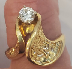 Vintage 14K Yellow Gold Ring Wave shaped with Nugget finish & .40 Carat Diamond