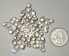 Vintage 5-Point Star Snowflake Sparkling Rhinestone Brooch / Pin, 2.25″ Diameter