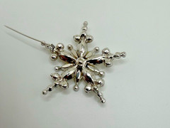Snowflake Vintage Unsigned Brooch