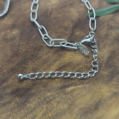 Chico’s Silver Hammered Open Oval Asymmetrical Chain Link Necklace 40″L Used