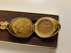 Vintage Avon “Golden Charmer” Perfume Locket Necklace/Bracelet New in box! 1968