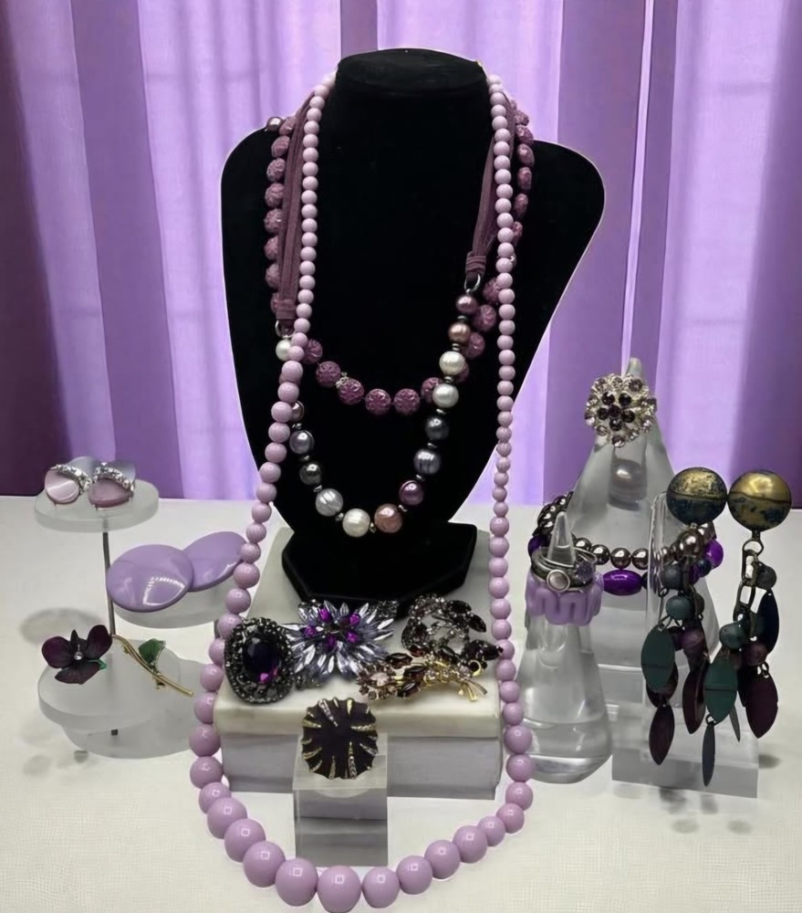 Purple PASSION Vintage JEWELRY Lot 17 Pieces