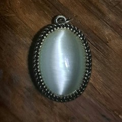 Moody Vintage White Cat’s Eye Moonstone Pendant Necklace—Milky Shimmer Effect