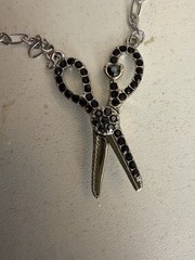 Vintage Magnetic Scissors Necklace Black Rhinestone Silver Tone Hair Stylist 20”