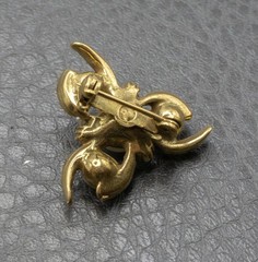 Vintage Brooch Lot – Cameo Faux Pearl Flower Rhinestone Pin Set of 3