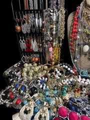 1 -2 LB LOT Of Used Costume Jewelry Vintage to Modern Wearable 15-20 Pieces