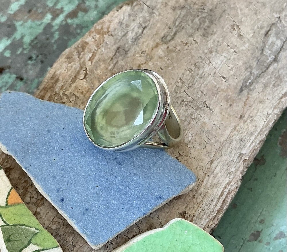 VINTAGE FACETED OVAL PREHNITE STERLING RING-SIZE 6