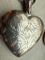Vintage Sterling Silver Heart Shaped Necklace- 22 Inches