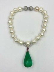 Magnificent Green Quartz Pearl Necklace from Estate of Writer Jackie Collins