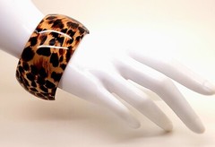 B001 Vintage boho Animal Print Acrylic Cuff 1.5″ Wide fashion jewelry Bracelet