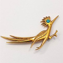 Vintage Sculptural Running Bird Brooch Gold Tone Statement Figural Jewelry Bold