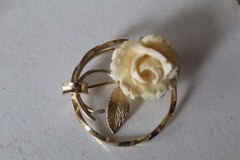 LOT OF 6 VTG WEARABLE MARKED 1/2 12K GF BROOCH PINS, LEAF IS 14K GF 25 GM