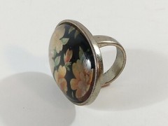Vintage Mid Century Large Floral Oval Ring 1.5″