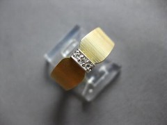ESTATE .05CT DIAMOND 14KT 2 TONE GOLD 3D ROUND MATTE & SHINY FUN BAR RING #27965