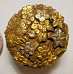 Ladies’ Antique Victorian Gilt Metal Round Floral Collar Stud Button