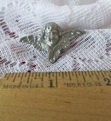 ANGEL PIN WINGED Vintage Pewter Silver Metal Cherub Beautiful Detail c. 1980s