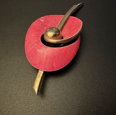Les Bernard Pink Lily Pad Flower Brooch Gold Enamel Signed Modernist Couture 3”!