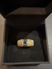 Vintage Christian Dior Gold Tone with Blue Rhinestone Ring Size: 5.5