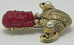Vintage Selro Selini Asian Thai Princess Brooch Pin Faux Pearls Jewelry Unsigned