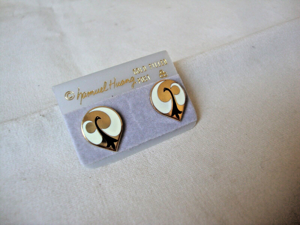VINTAGE SAMUEL HUANG DESIGNER CLOISONNE PHOENIX BLACK WHITE ENAMEL STUD EARRINGS
