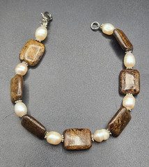 H.D.N.Y Genuine Pearl Gemstone Bead Bracelet